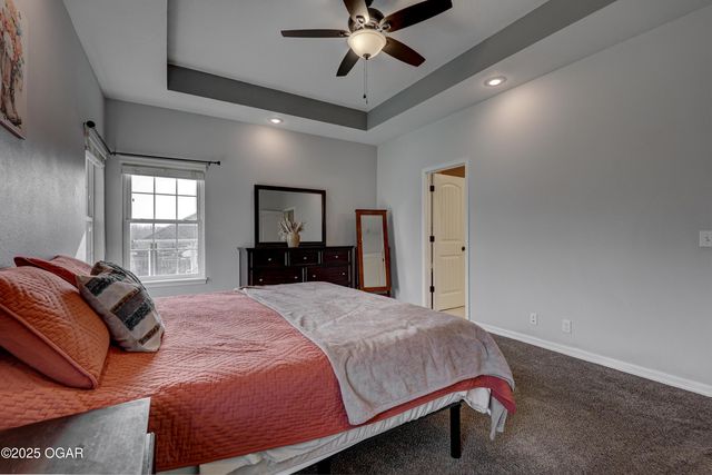 3027 S Winfield Avenue, Joplin, MO 64804