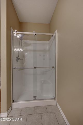 3027 S Winfield Avenue, Joplin, MO 64804