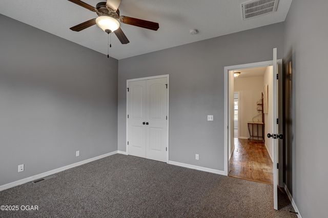 3027 S Winfield Avenue, Joplin, MO 64804