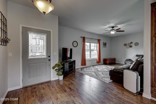 3027 S Winfield Avenue, Joplin, MO 64804