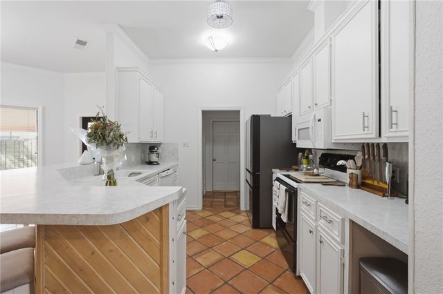 4501 Stony Creek Dr, Corpus Christi, TX 78413