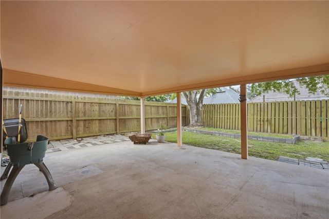 4501 Stony Creek Dr, Corpus Christi, TX 78413
