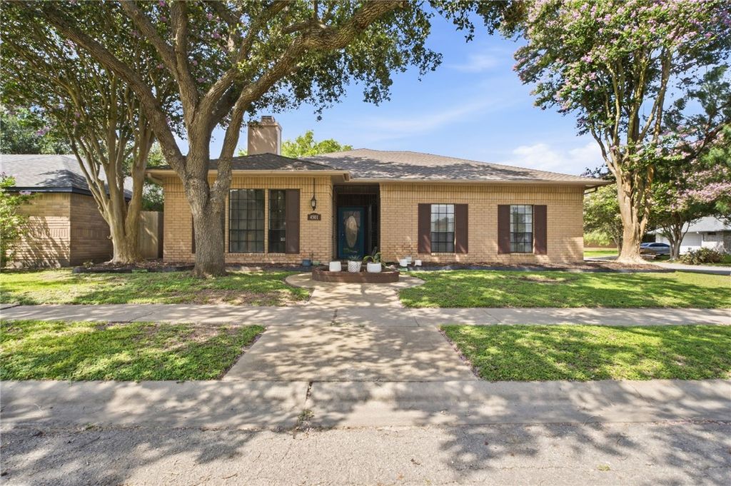 4501 Stony Creek Dr, Corpus Christi, TX 78413
