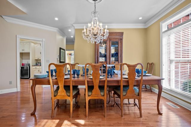 825 Dennis Avenue, Jasper, TN 37347