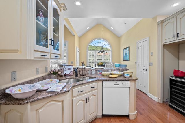 825 Dennis Avenue, Jasper, TN 37347