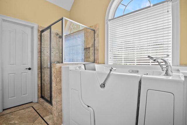 825 Dennis Avenue, Jasper, TN 37347