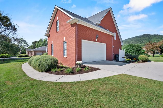 825 Dennis Avenue, Jasper, TN 37347