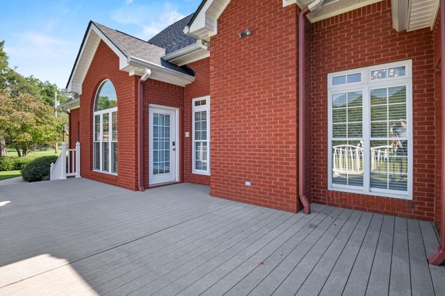 825 Dennis Avenue, Jasper, TN 37347