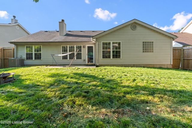 5123 Craigs Creek Dr, Louisville, KY 40241