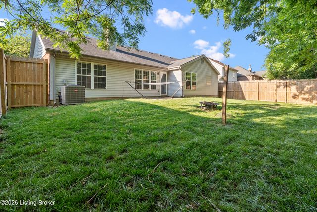 5123 Craigs Creek Dr, Louisville, KY 40241