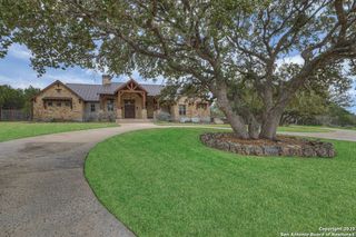 651 River Chase Dr, New Braunfels, TX 78132