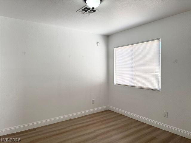 2528 Silver Shadow Drive, Las Vegas, NV 89108