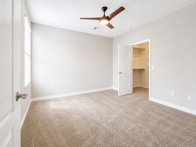 2425 W Bronco Butte Trail, Phoenix, AZ 85085