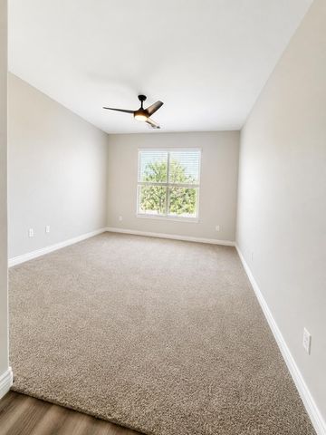 2425 W Bronco Butte Trail, Phoenix, AZ 85085