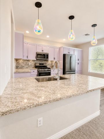 2425 W Bronco Butte Trail, Phoenix, AZ 85085