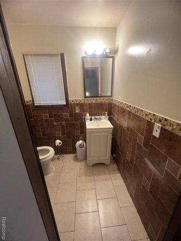 15865 Collingham Drive, Detroit, MI 48205