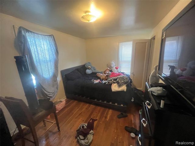 15865 Collingham Drive, Detroit, MI 48205