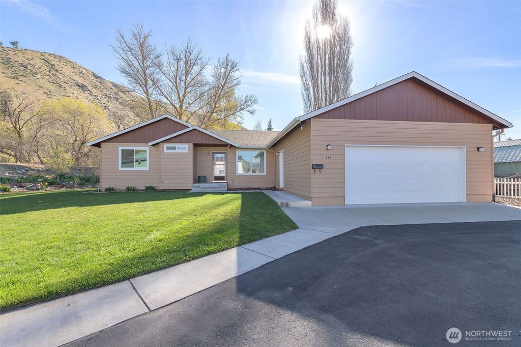 224 Vine Street, Cashmere, WA 98815