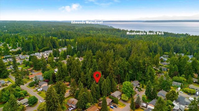 5625 152nd Street SW, Edmonds, WA 98026