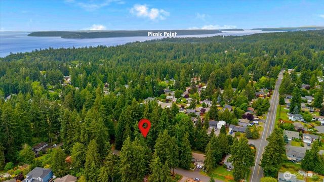 5625 152nd Street SW, Edmonds, WA 98026