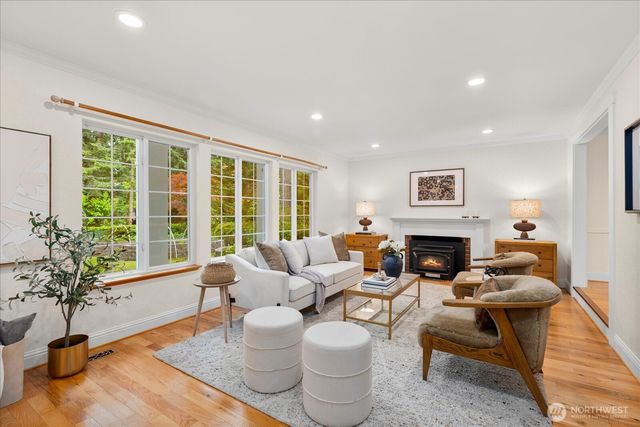 5625 152nd Street SW, Edmonds, WA 98026
