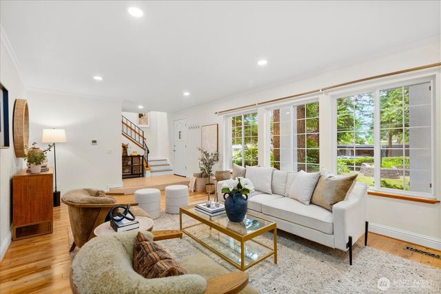 5625 152nd Street SW, Edmonds, WA 98026
