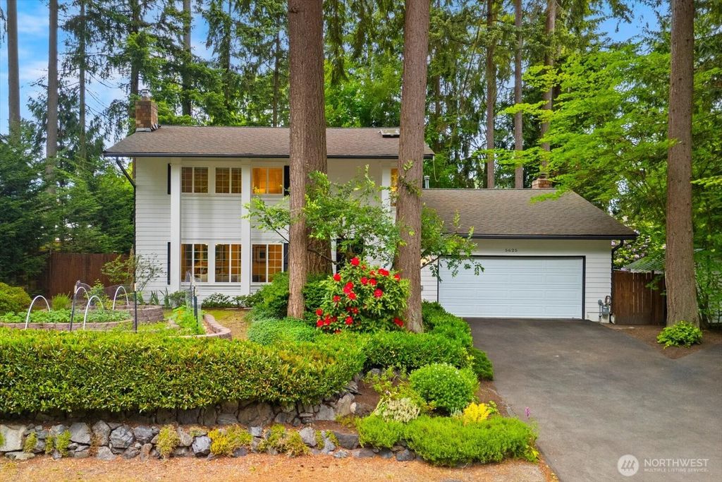 5625 152nd Street SW, Edmonds, WA 98026