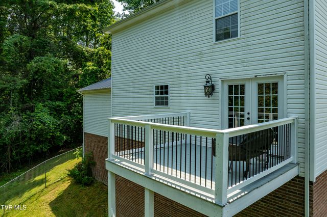 193 River Road, Bluff City, TN 37618