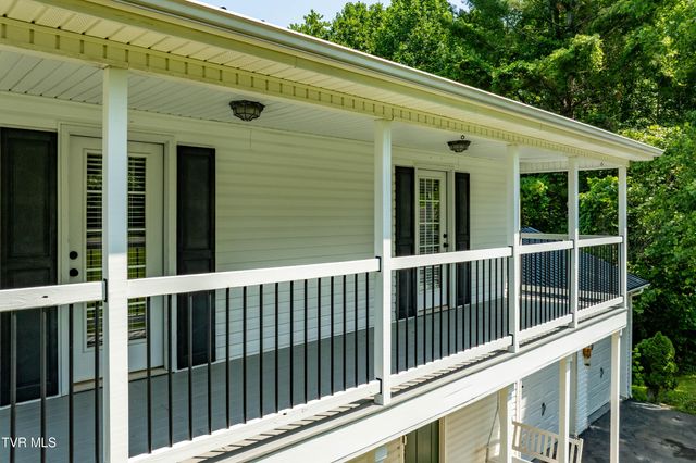 193 River Road, Bluff City, TN 37618