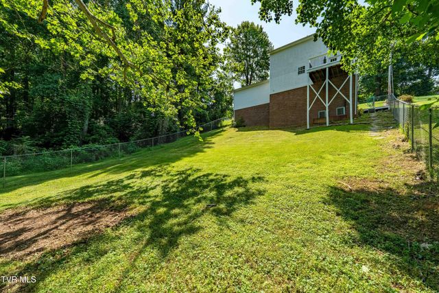 193 River Road, Bluff City, TN 37618