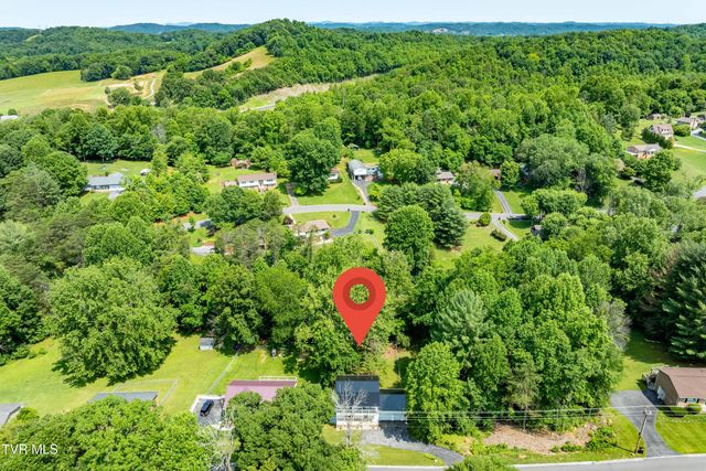 193 River Road, Bluff City, TN 37618