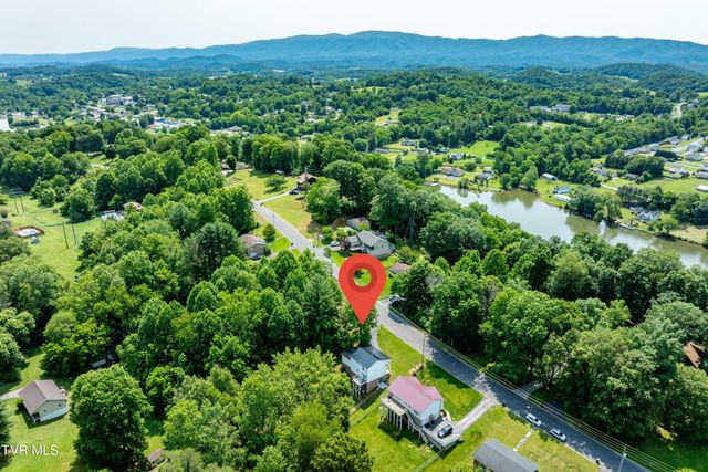 193 River Road, Bluff City, TN 37618