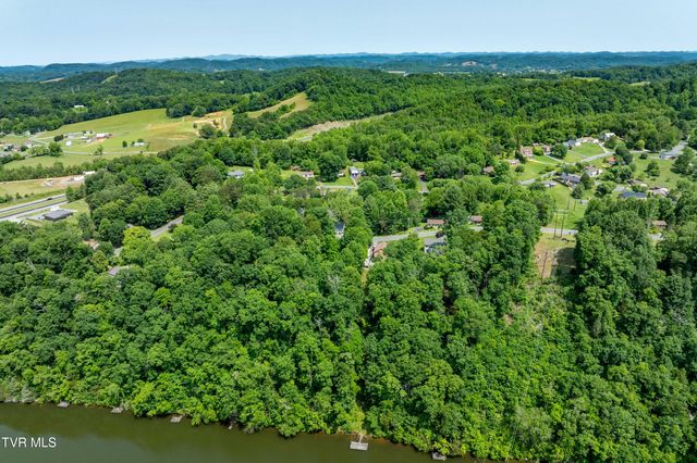 193 River Road, Bluff City, TN 37618