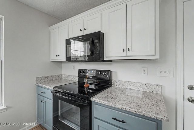 5918 Stafford Drive, Southaven, MS 38671