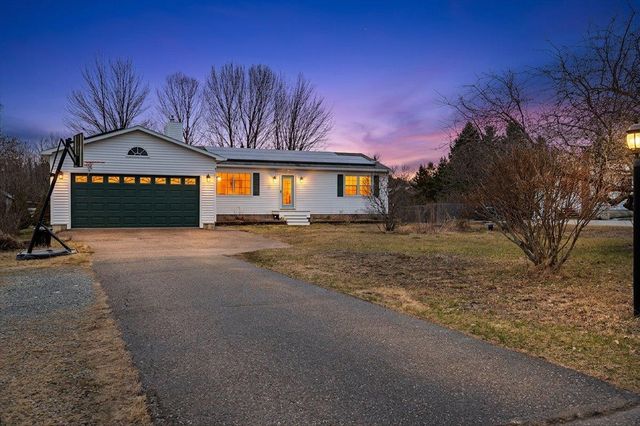 33 Russell Circle, Milton, VT 05468
