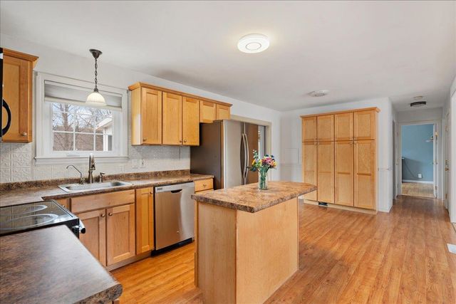 33 Russell Circle, Milton, VT 05468