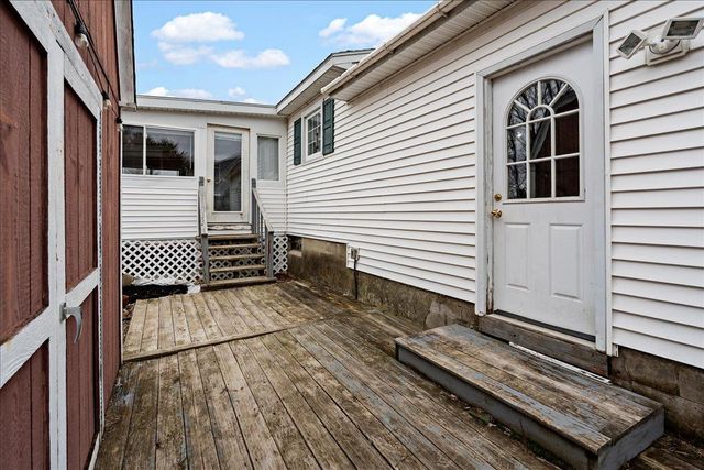 33 Russell Circle, Milton, VT 05468