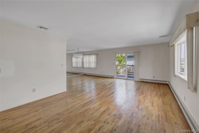 458 E fulton, Long Beach, NY 11561