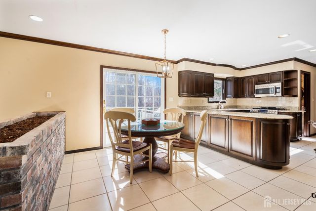 14 Crommelin Court, East Brunswick, NJ 08816