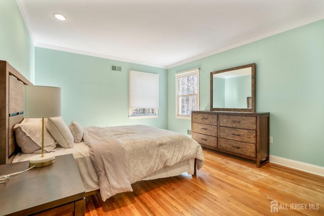 14 Crommelin Court, East Brunswick, NJ 08816