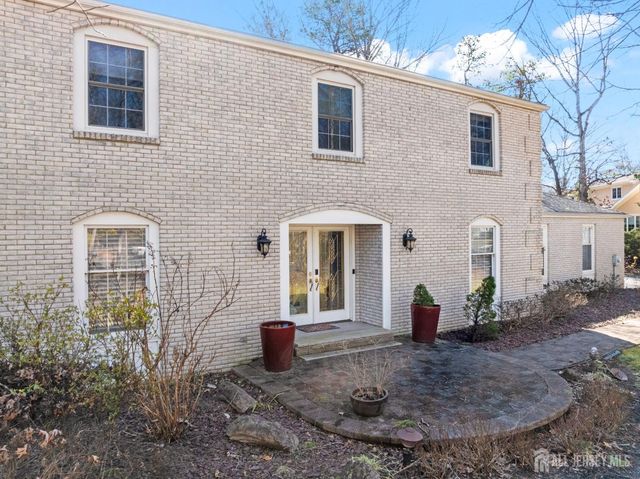 14 Crommelin Court, East Brunswick, NJ 08816