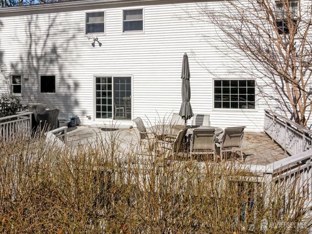 14 Crommelin Court, East Brunswick, NJ 08816