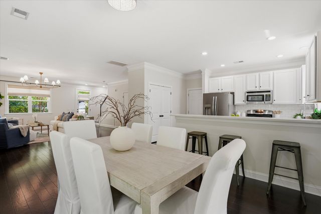 2009 Frampton Avenue, Charleston, SC 29412
