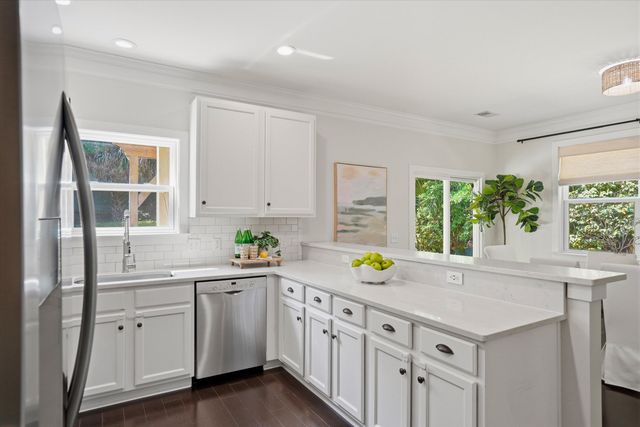 2009 Frampton Avenue, Charleston, SC 29412
