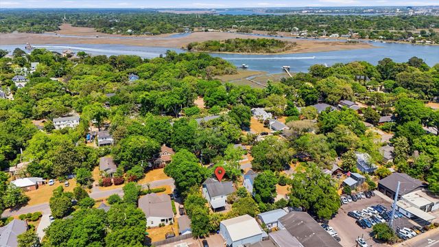 2009 Frampton Avenue, Charleston, SC 29412