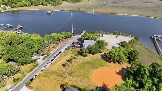 2009 Frampton Avenue, Charleston, SC 29412