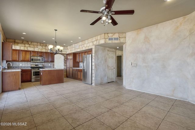 1095 Sicomoro Corte, Rio Rico, AZ 85648