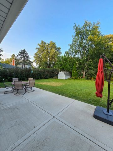 15821 S River Road, Plainfield, IL 60544