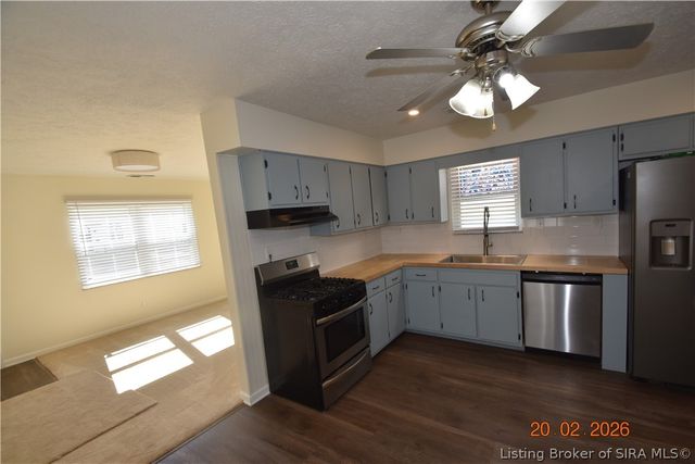 1521 Ekin Avenue, New Albany, IN 47150