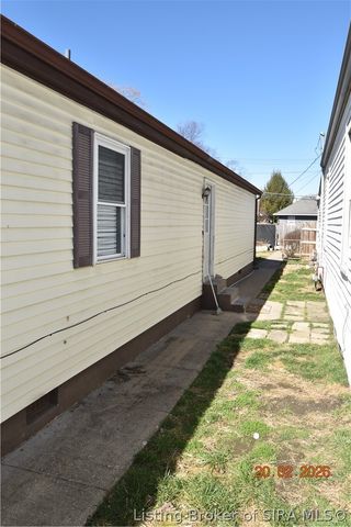 1521 Ekin Avenue, New Albany, IN 47150